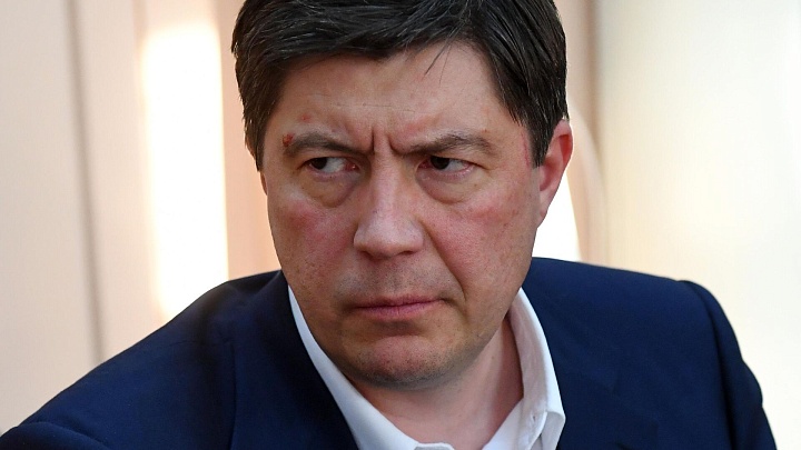 Суд отложил рассмотрение иска о банкротстве экс-владельца "Югры"