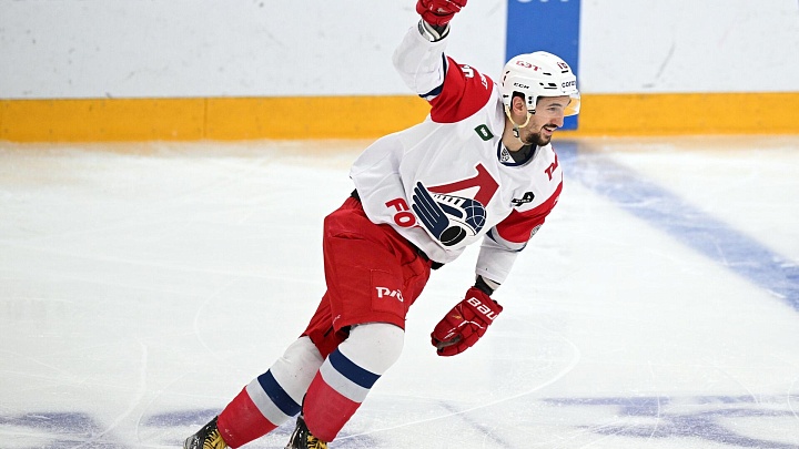 "Локомотив" в овертайме обыграл "Сочи" в 350-м матче Хартли в КХЛ